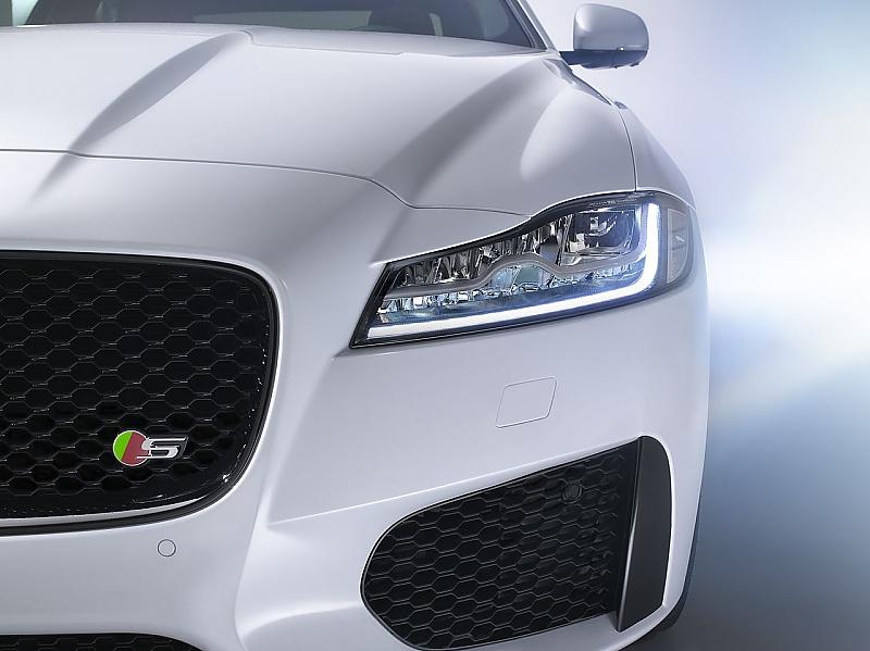 Der neue XF wird der erste Jaguar sein, bei dem es optional Voll-LED-Scheinwerfer gibt