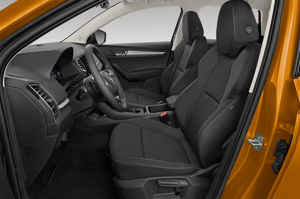 Skoda Karoq (Baujahr 2023) Selection 5 Türen Vordersitze