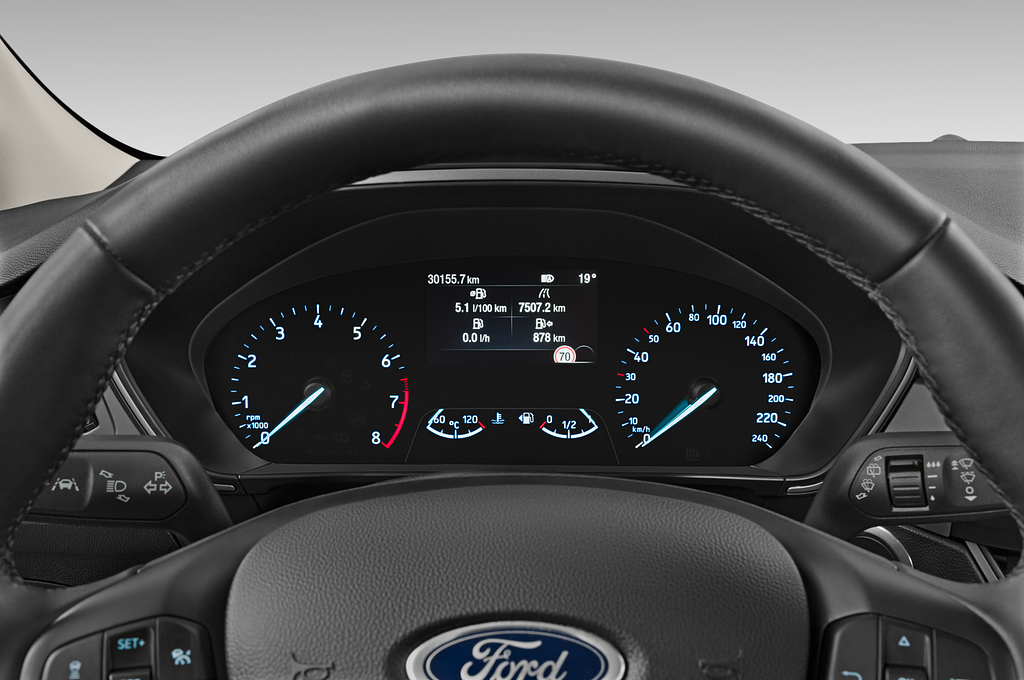 Ford Focus (Baujahr 2023) Titanium 5 Türen Tacho und Fahrerinstrumente