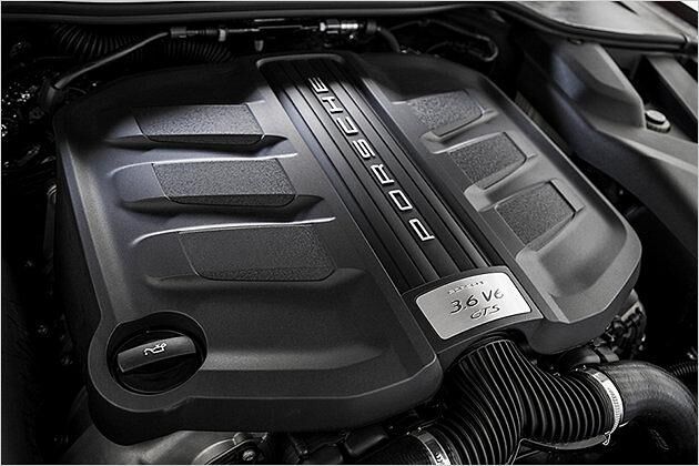 Der V6-Biturbo geht höllisch. Im Cayenne S leistet das gleiche Aggregat 20 PS und 50 Newtonmeter weniger