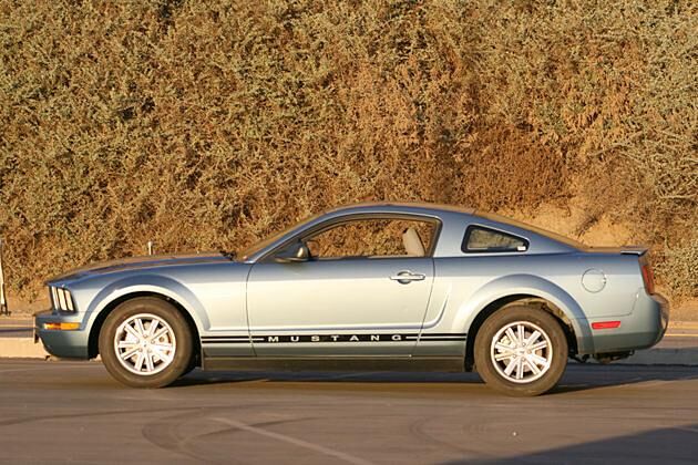 Lange Schnauze, kurzes Heck: Die Proportionen des Mustang stimmen