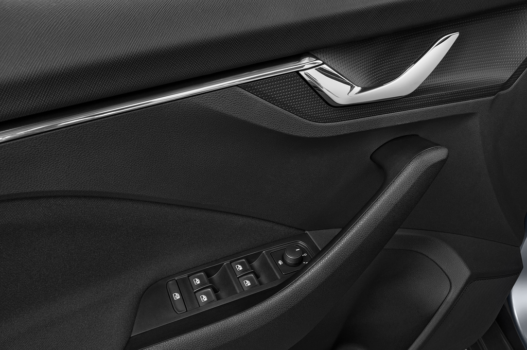 Skoda Scala (Baujahr 2023) Selection 5 Türen Bedienungselemente Tür
