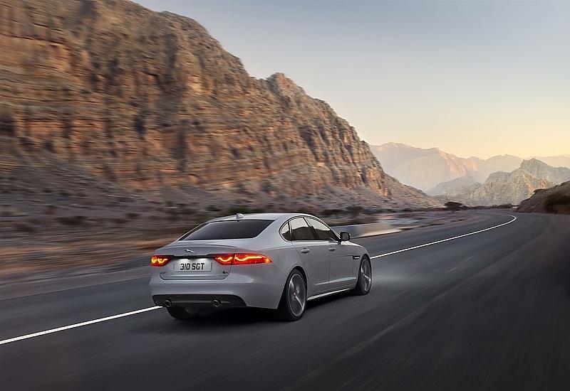 Jaguar XF (107)