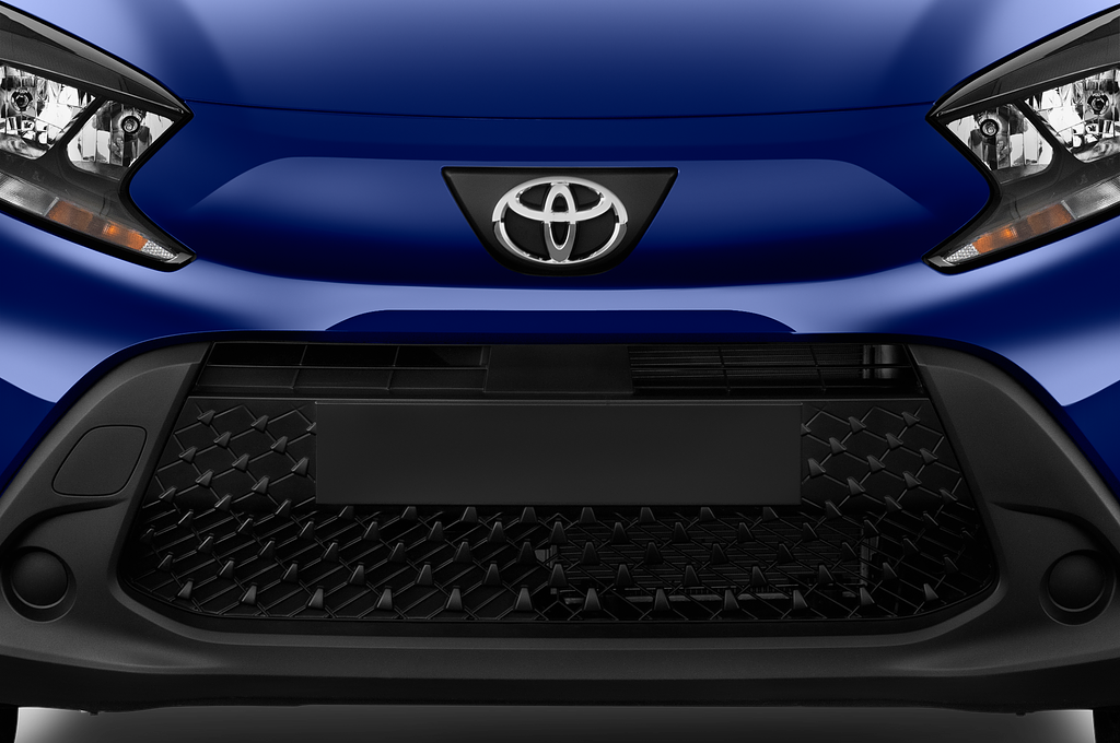 Toyota Aygo X (Baujahr 2023) Active 5 Türen Kühlergrill und Scheinwerfer