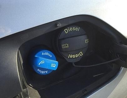 AdBlue ist Pflicht. Nur so kann die strenge Euro6-Norm erreicht werden.