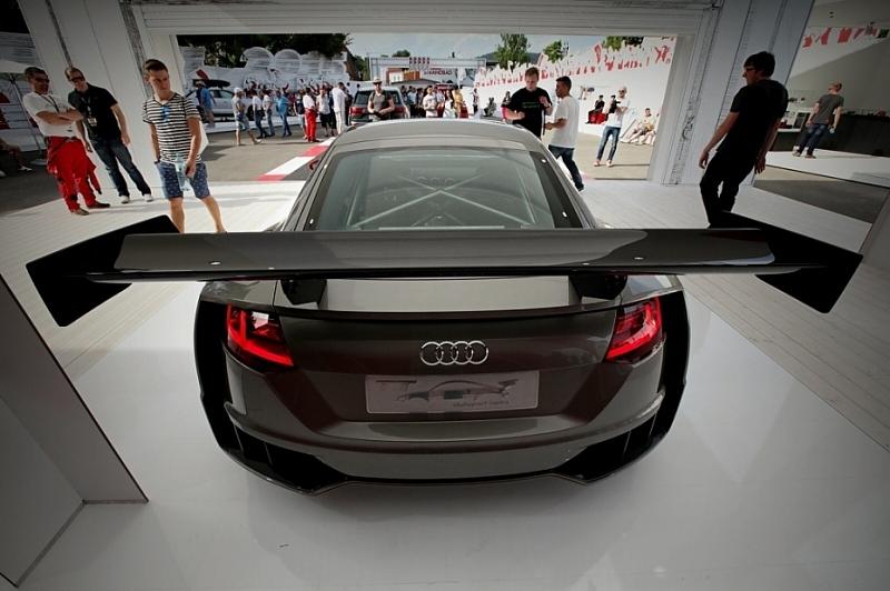 Der Audi TT Clubsport Turbo mit seinem Heck-Leitwerk