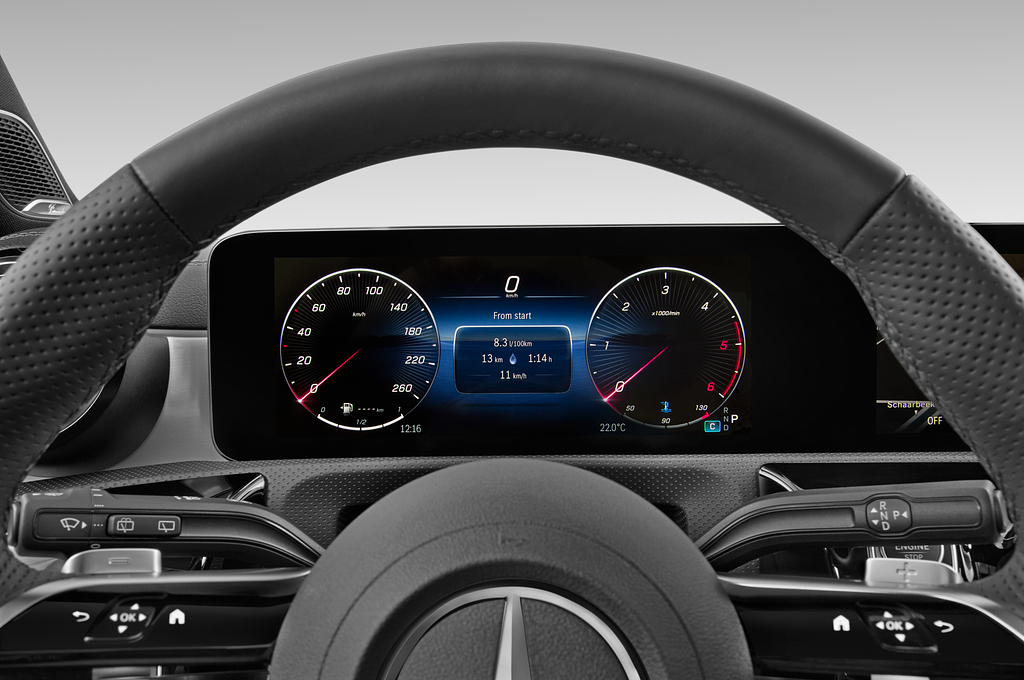 Mercedes CLA Shooting Brake (Baujahr 2023) AMG Line 5 Türen Tacho und Fahrerinstrumente