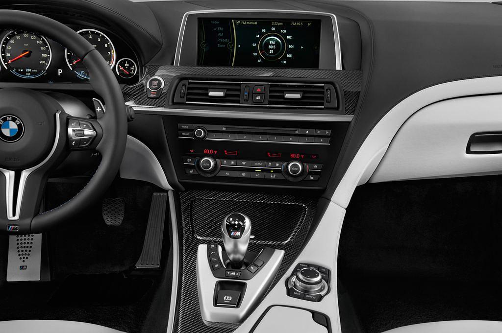 BMW M6 (Baujahr 2013) M6 2 Türen Mittelkonsole