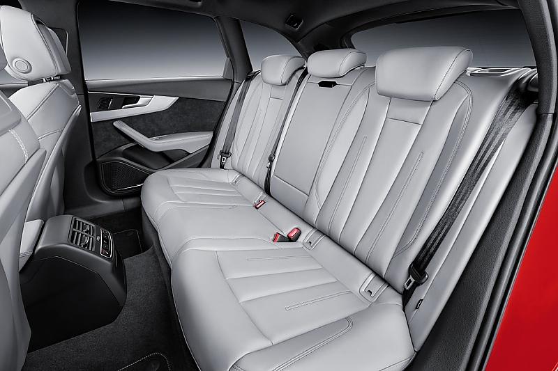 Audi A4 Avant: so sieht es im Fond aus