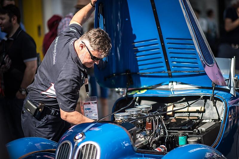 Mille Miglia 2015 - kurzer Check des Technikteams