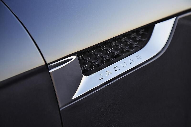 Jaguar F-Type AWD