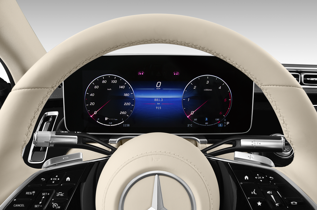 Mercedes S-Class (Baujahr 2023) 350d L 5 Türen Tacho und Fahrerinstrumente