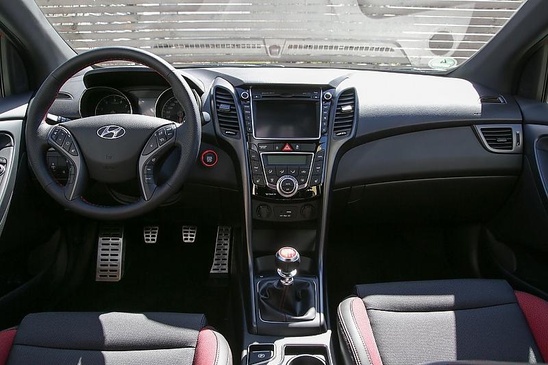Typisches Hyundai-Cockpit