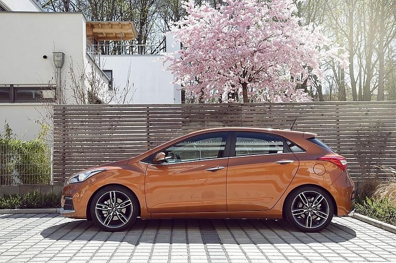 Für den Hyundai i30 Turbo ist noch kein Doppelkupplungsgetriebe erhältlich