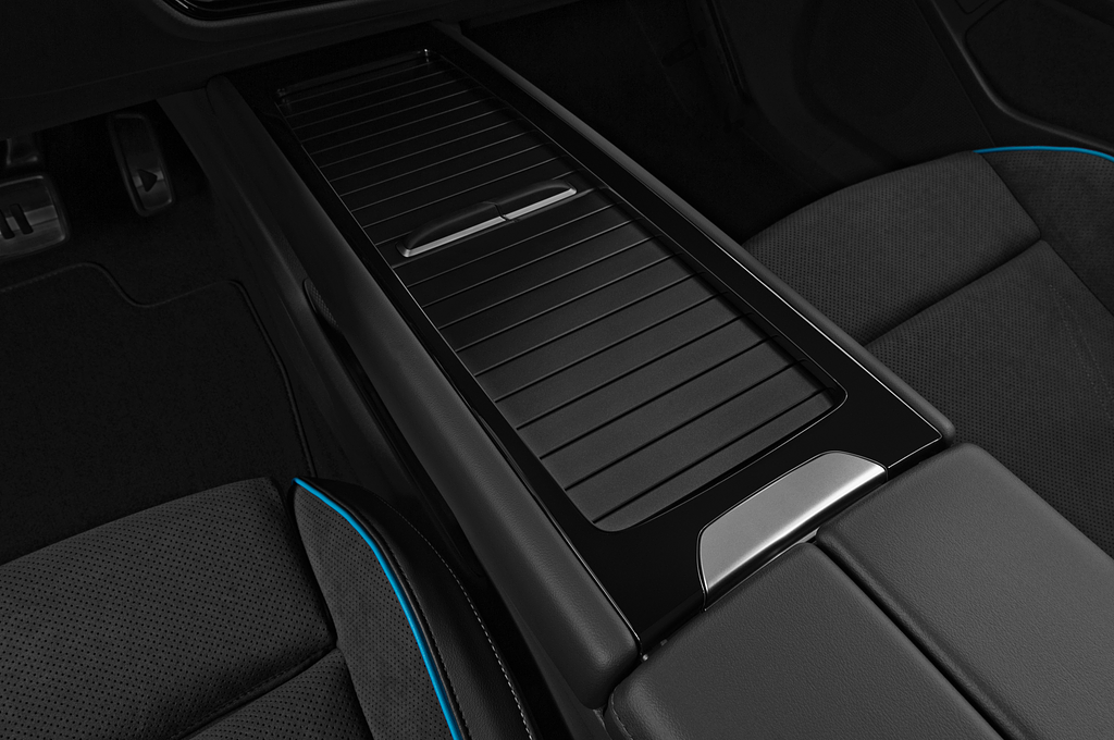 Volkswagen ID.7 (Baujahr 2024) Pro 5 Türen Schalthebel