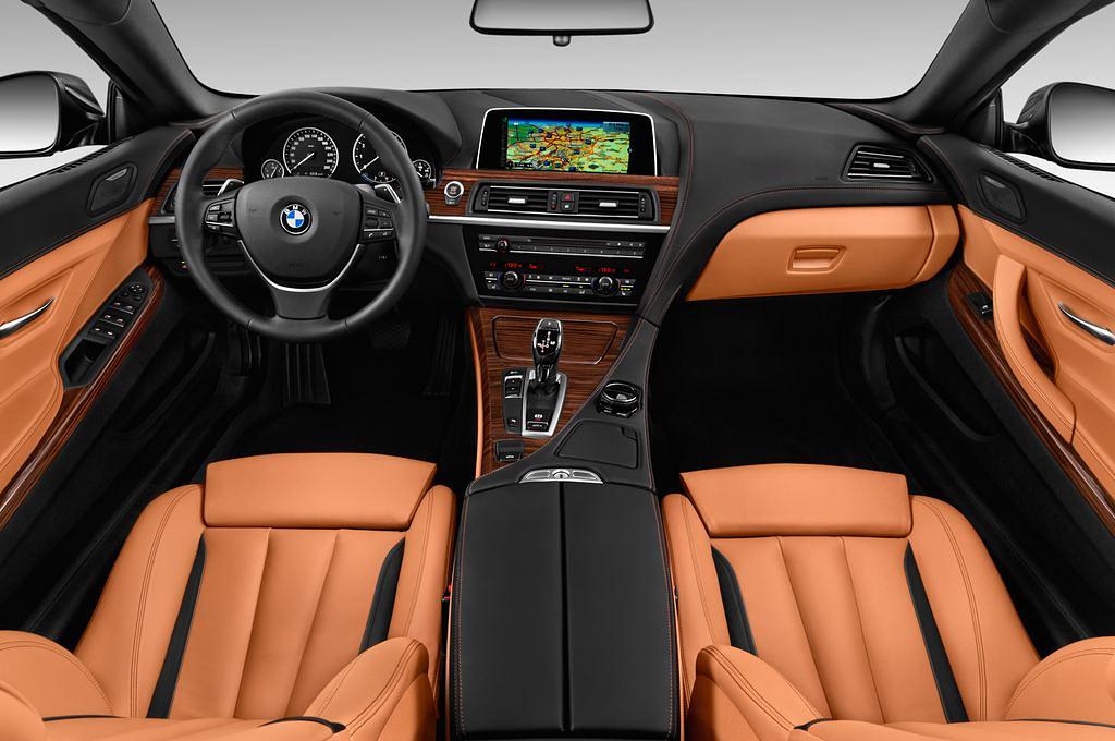 BMW 6 Series (Baujahr 2016) - 2 Türen Cockpit und Innenraum