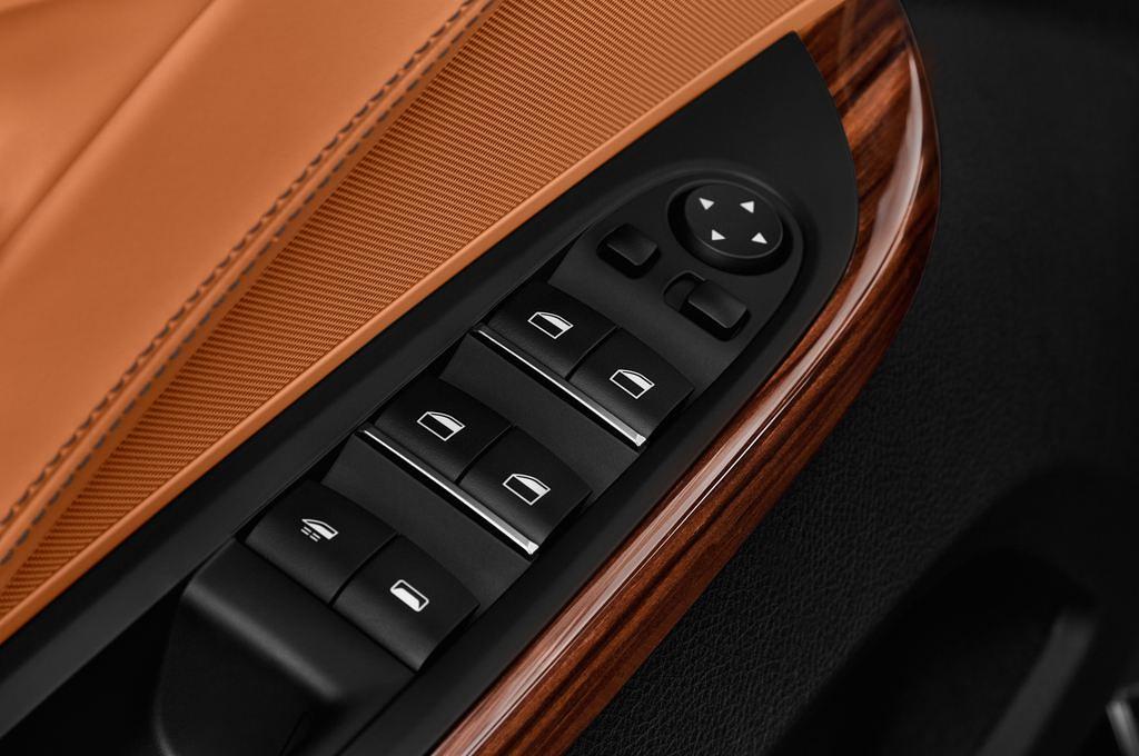 BMW 6 Series (Baujahr 2016) - 2 Türen Bedienungselemente Tür