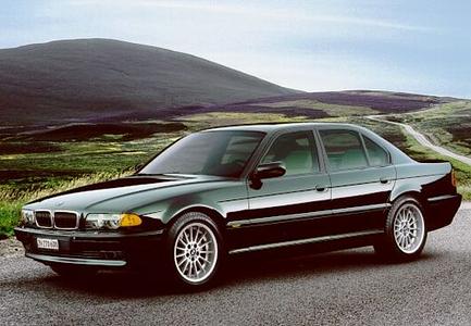 BMW 7er Limousine (1994–2001) 740i (286 PS)