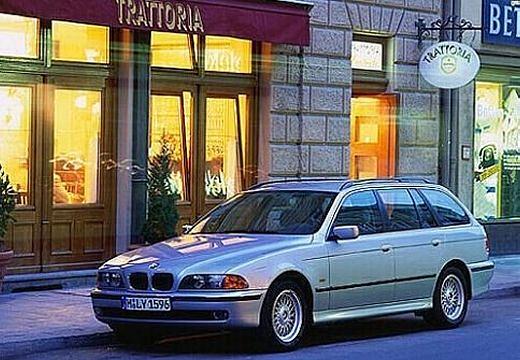 BMW-523i-touring--1997-2000-