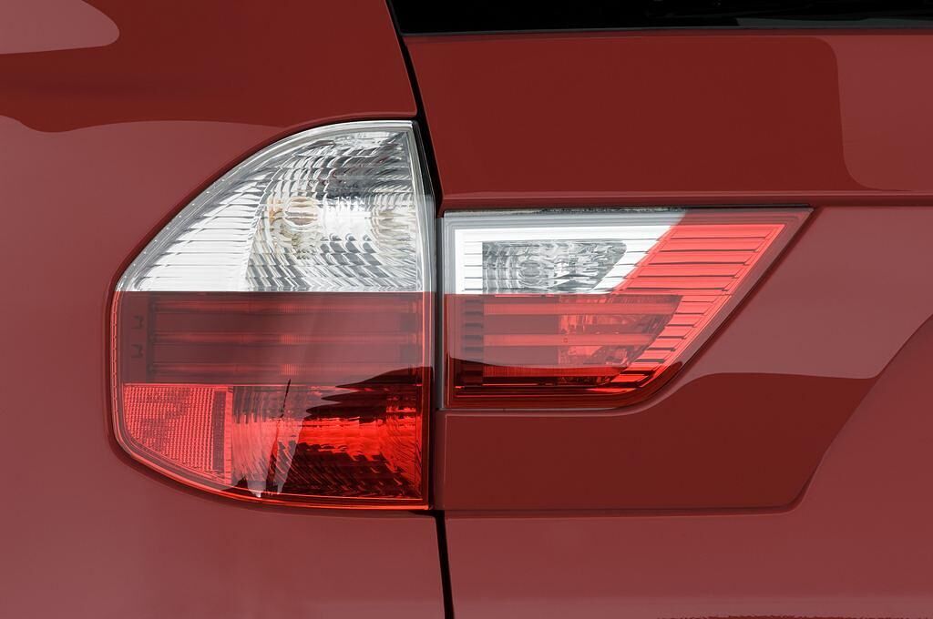 BMW X3 (Baujahr 2010) xDrive30i 5 Türen Rücklicht
