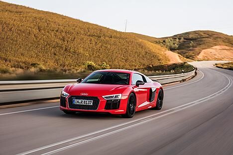 Der neue Audi R8 V10+ ist der schnellste Serien-Audi, der jemals vom Band lief. 