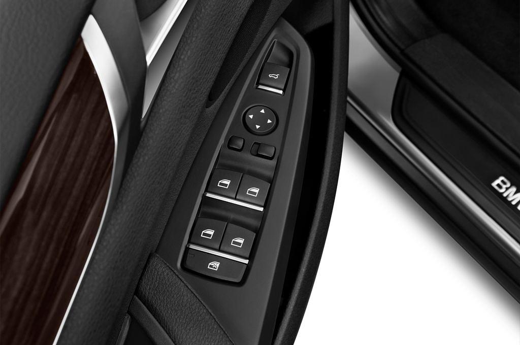 BMW X3 (Baujahr 2014) xDrive28i 5 Türen Bedienungselemente Tür