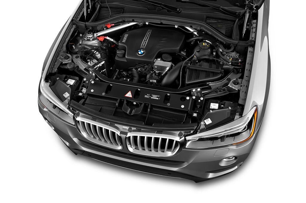 BMW X3 (Baujahr 2014) xDrive28i 5 Türen Motor