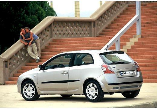 FIAT-Stilo-1-4-16V--2005-2006-