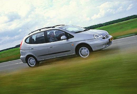 DAEWOO-Rezzo-2-0--2001-2003-