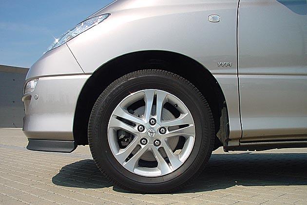 Serie beim Executive: 16-Zoll-Leichtmetallfelgen