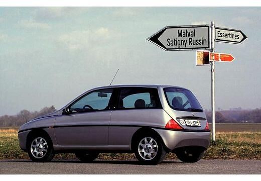 LANCIA-Y-1-2--2000-2003-