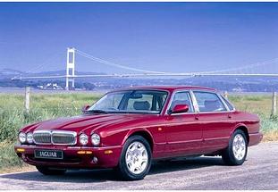 Jaguar XJ8