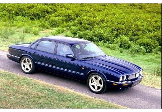 JAGUAR-XJ8--1997-1998-