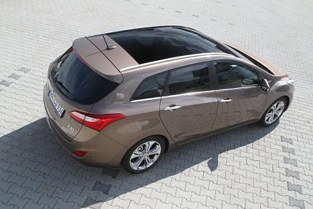 Hyundai i30 cw: das Sonnendach kostet Aufpreis