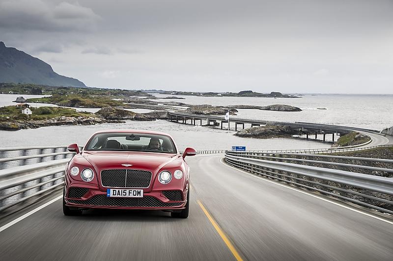 Bentley Continental GT Speed Modelljahr 2016 - die Kraft wird im Verhältnis 40:60 an beide Achsen übertragen