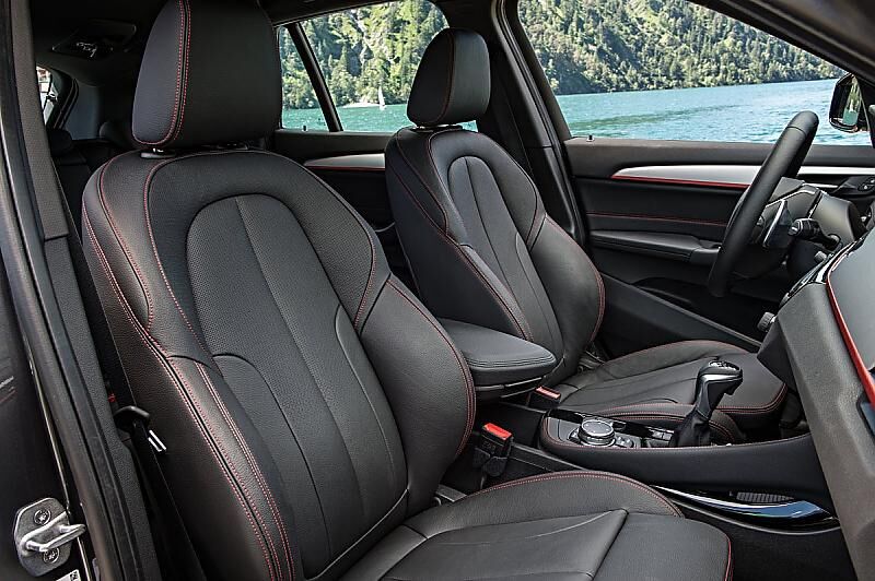 BMW X1 xDrive 25i - die Sitze kennt man von den 2er-Modellen