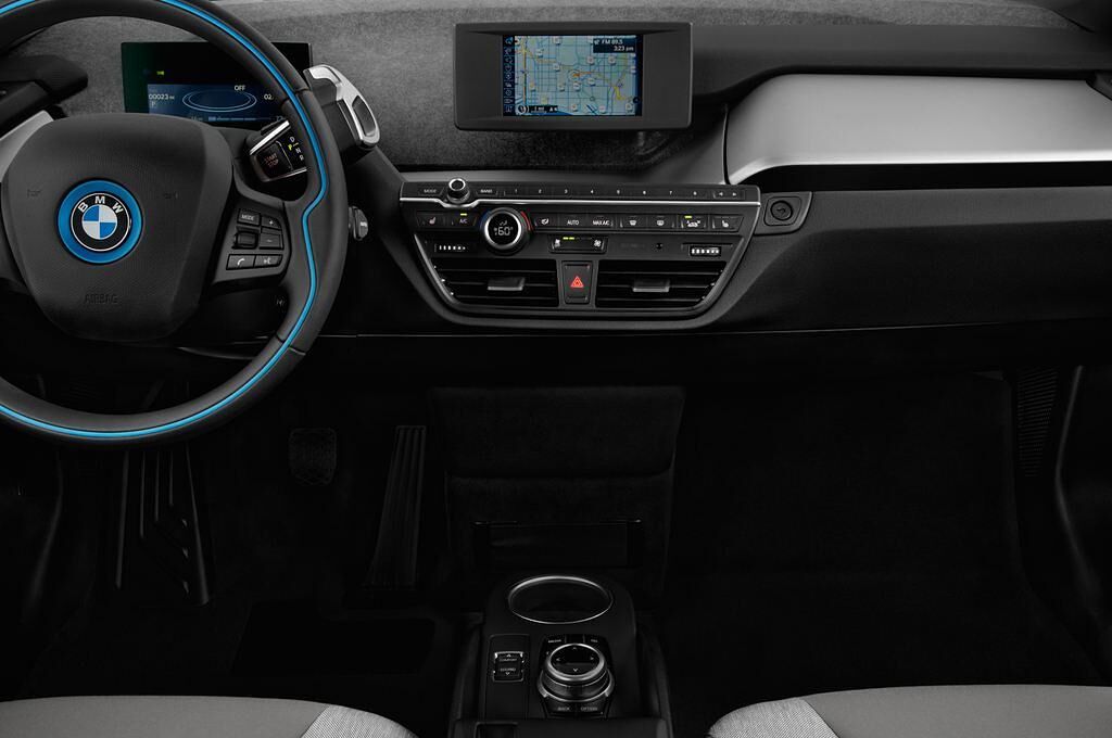 BMW I3 (Baujahr 2017) - 5 Türen Mittelkonsole