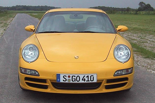 Abgesetzt: Rundscheinwerfer mit Fahrlicht und zweite Leuchteinheit