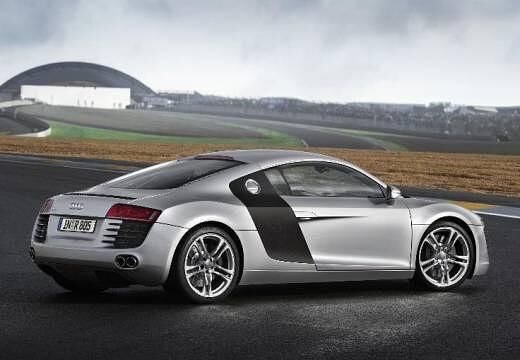 AUDI-R8-4-2-quattro--2007-