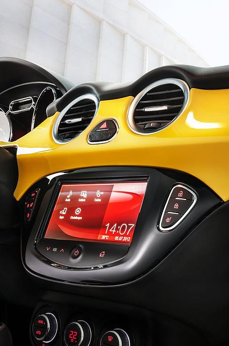Das IntelliLink-System im Opel Adam
