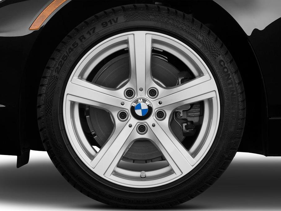 BMW Z4 (Baujahr 2010) sDrive30i 2 Türen Reifen und Felge