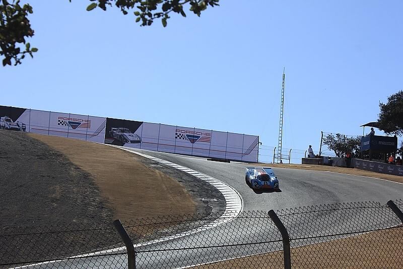 Porsche 917 von 1969 in der legendären Corkscrew-Kurve.