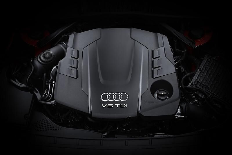 Der Sechszylinder-Dieselmotor des Audi A4 Avant 3.0 TDI quattro.