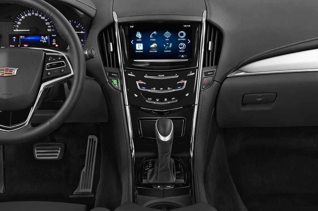 Cadillac ATS Coupe (Baujahr 2015) Premium 2 Türen Mittelkonsole