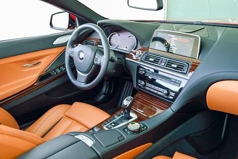  Großes Kino: Das BMW iDrive System ist inzwischen perfekt zu bedienen und ausgereift.