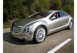 Mercedes-Benz F-700