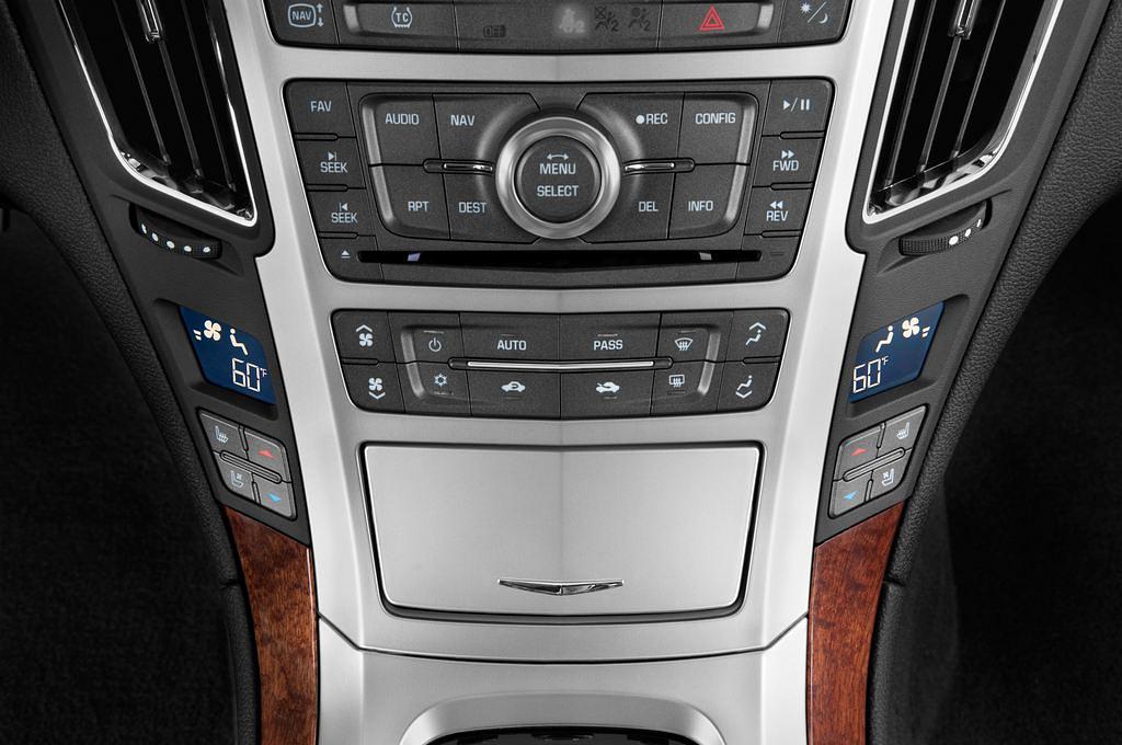 Cadillac CTS (Baujahr 2011) Sport Luxury 2 Türen Temperatur und Klimaanlage