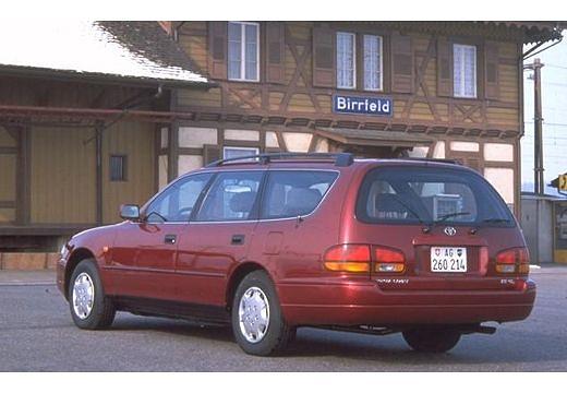 TOYOTA-Camry-Combi-2-2--1992-1996-