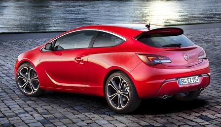 Der Auftritt des Astra-Coupés ist sehr sportlich