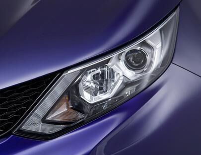 Schnittig: Die Scheinwerfer des aktuellen Nissan Qashqai machen einen dynamischen Eindruck.